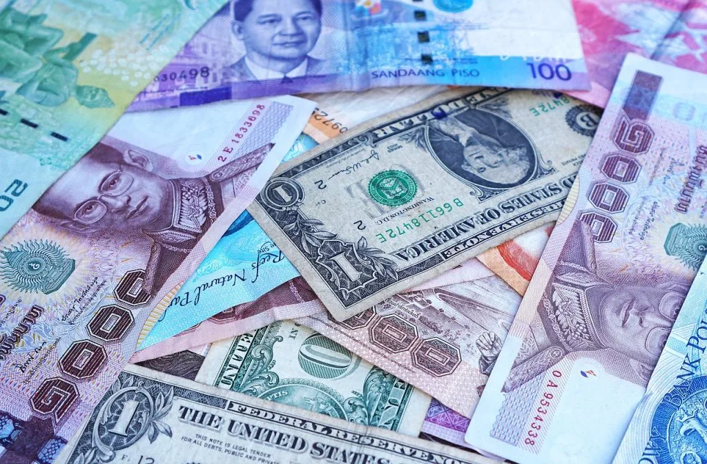 Choosing the Right Currency Pairs and Time Frames